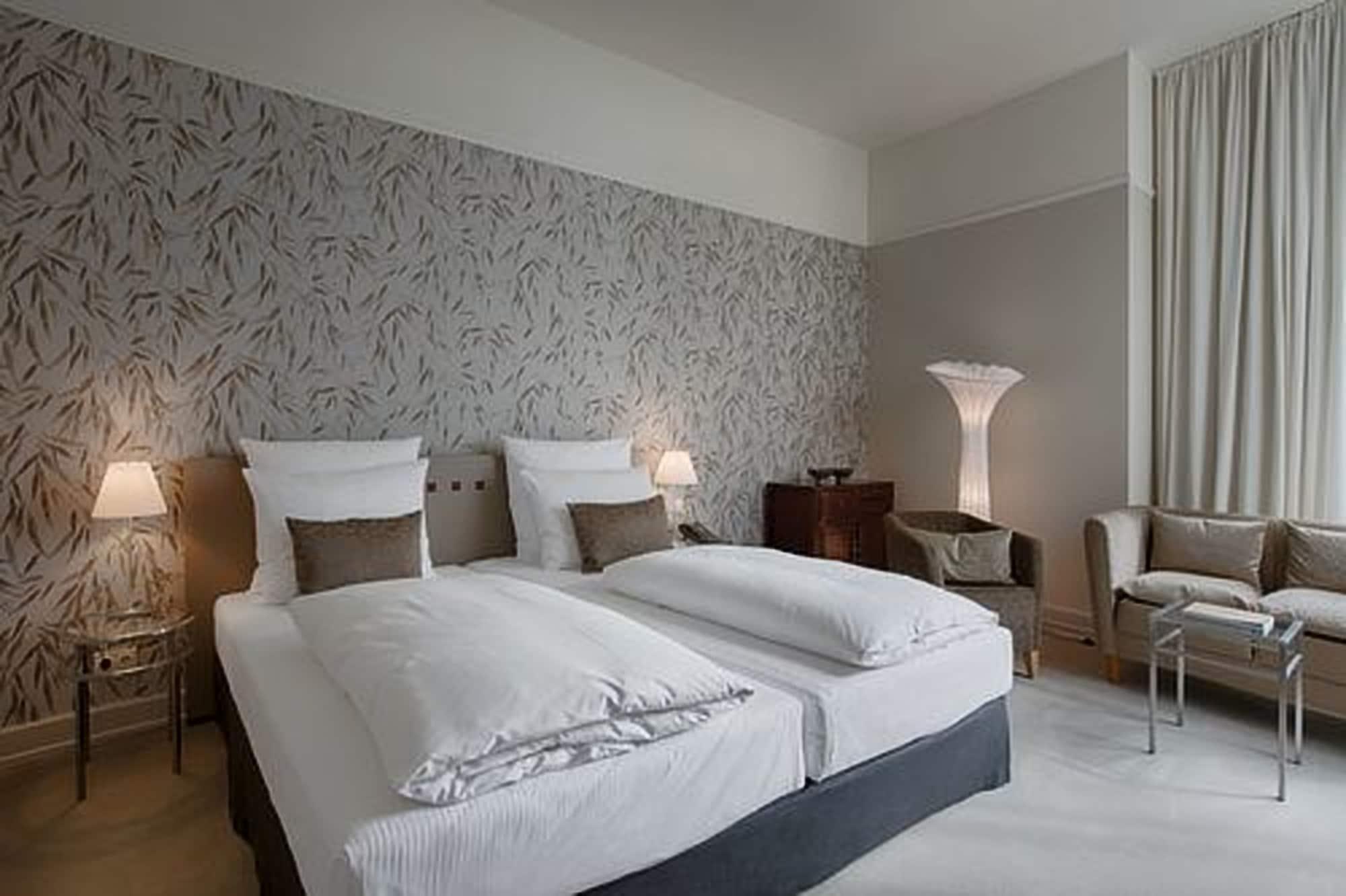 Privathotel Lindtner 함브루크 외부 사진 A room at the Hotel Axelmannstein