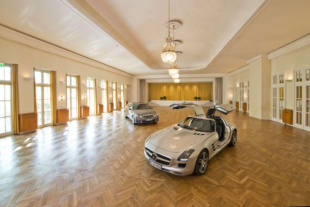Privathotel Lindtner 함브루크 시설 사진 Mercedes-Benz Museum