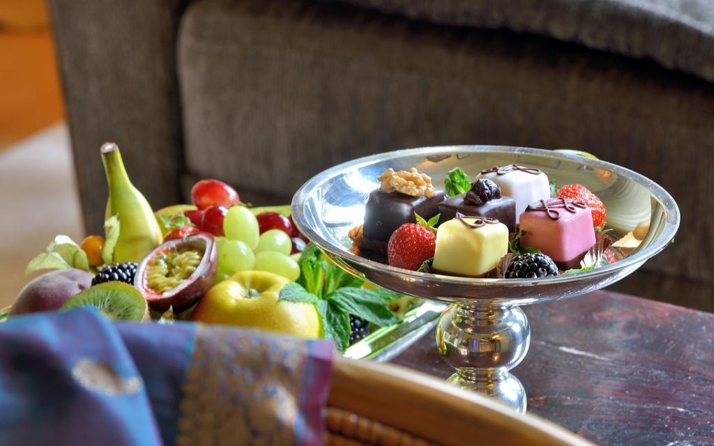 Privathotel Lindtner 함브루크 외부 사진 Fruit and chocolate